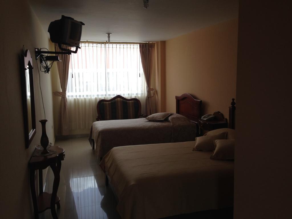 Hostal El Arbolito コタカチ エクステリア 写真