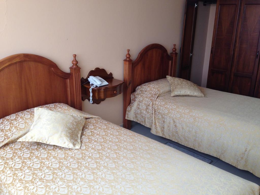 Hostal El Arbolito コタカチ エクステリア 写真